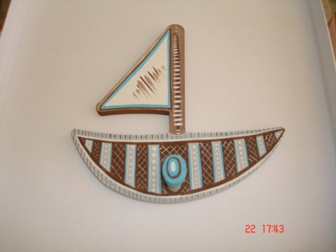 Hand-painted wooden hanger “sailing boat”.