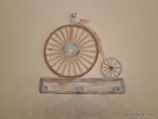 Χειροποίητη ξύλινη κρεμάστρα “vintage ποδήλατο”